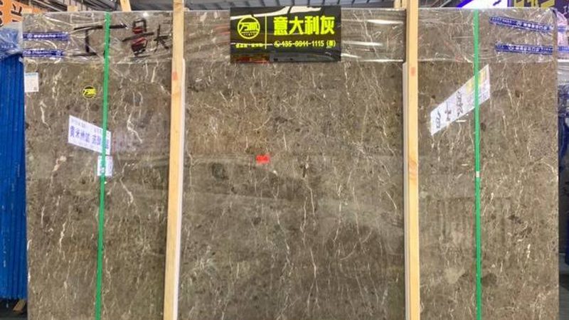 在签订合同前，要求安装队伍进行现场勘查。勘查过程中，需关注以下要点：